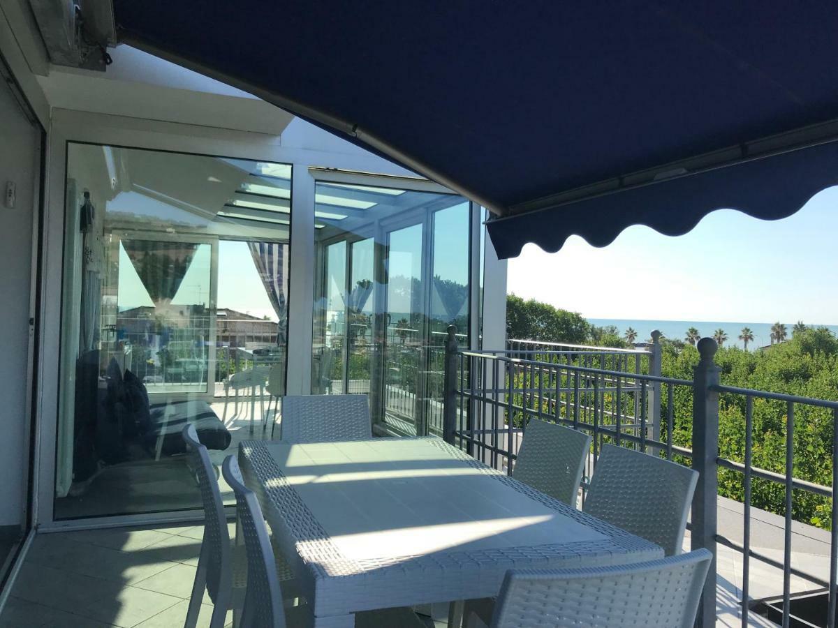 Attico Sul Mare Apartamento Fermo Exterior foto